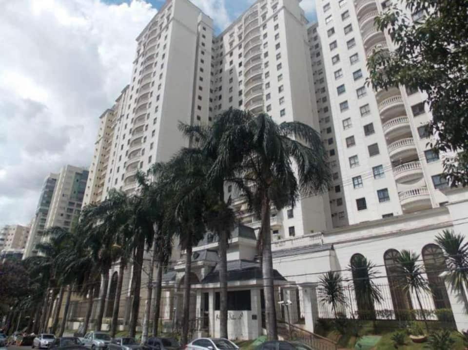 Luxuria Apartamento Palazzo Di Italia ゴイアニア エクステリア 写真